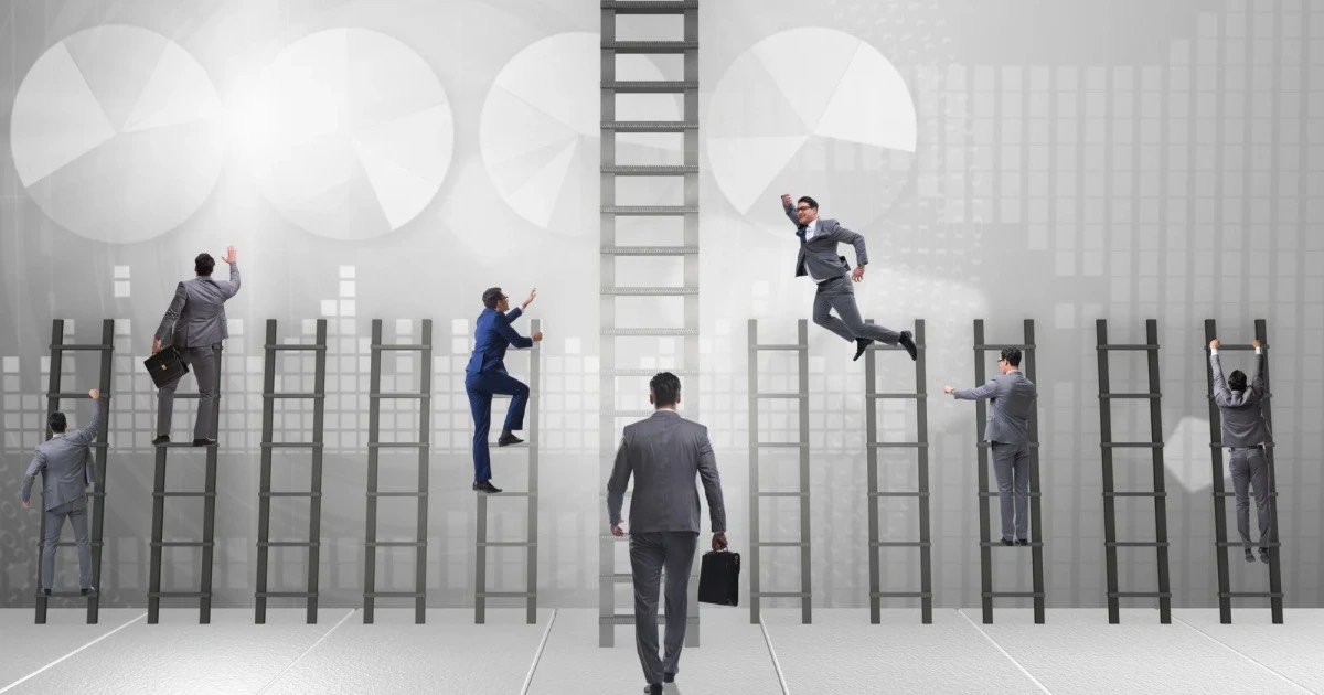 Representation of the high competition when it comes to SaaS marketing.